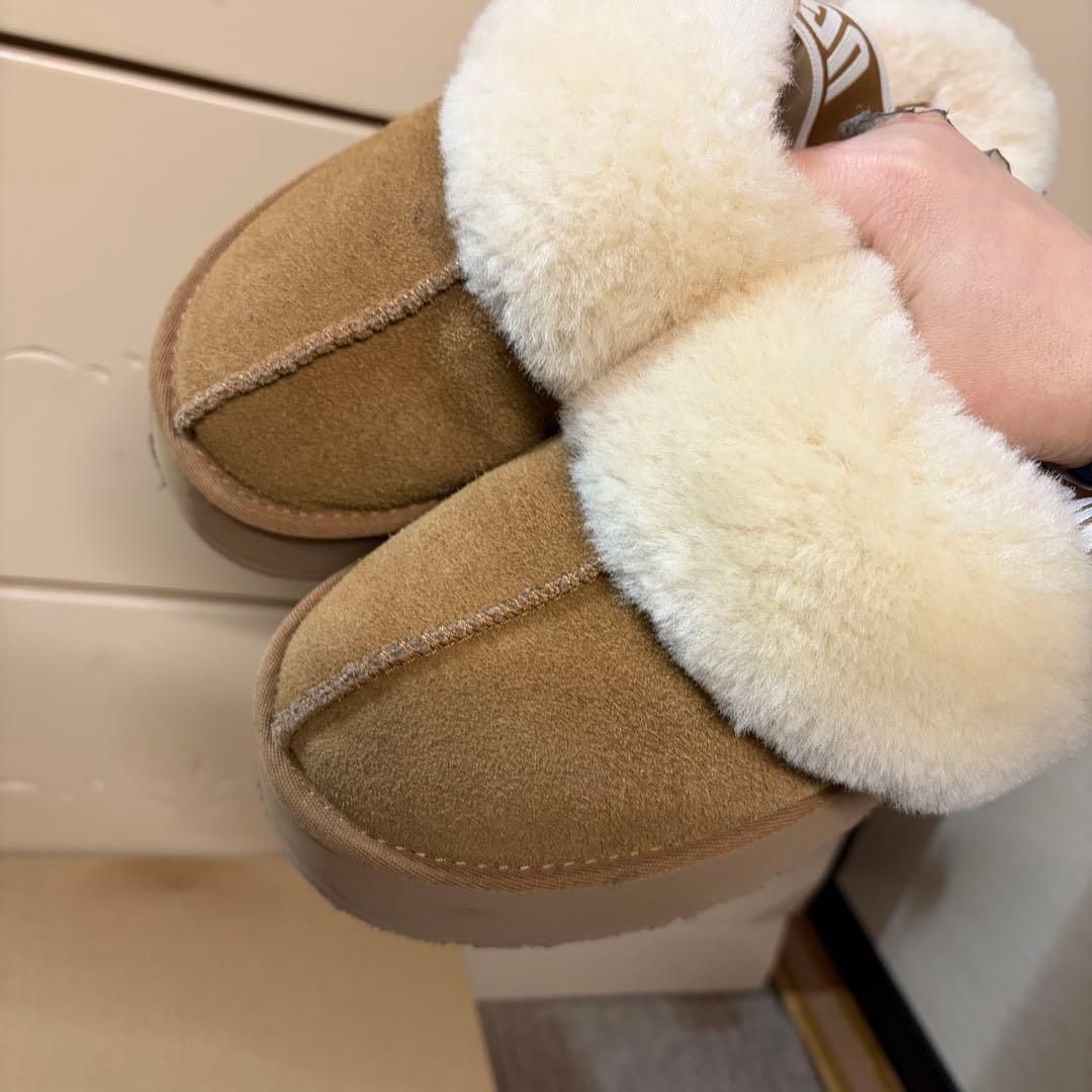 靴 UGG FUNKETTE 23cm