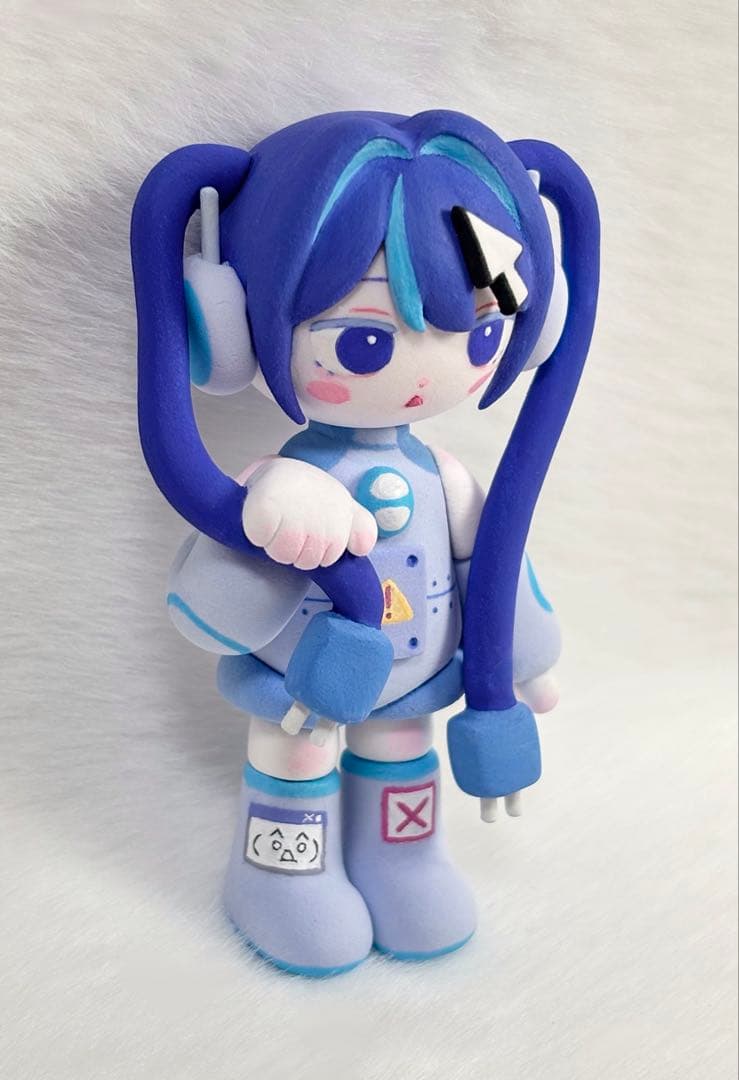 粘土フィギュア　ハンドメイド　サイバーコア