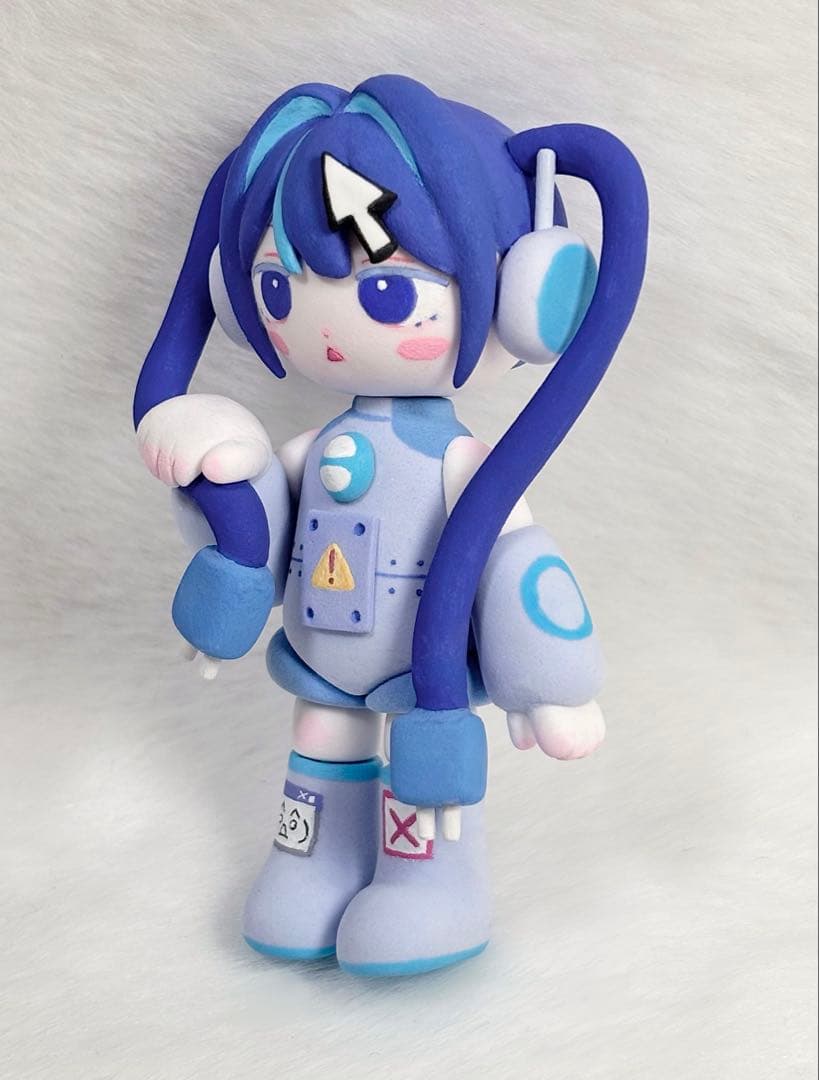 粘土フィギュア　ハンドメイド　サイバーコア