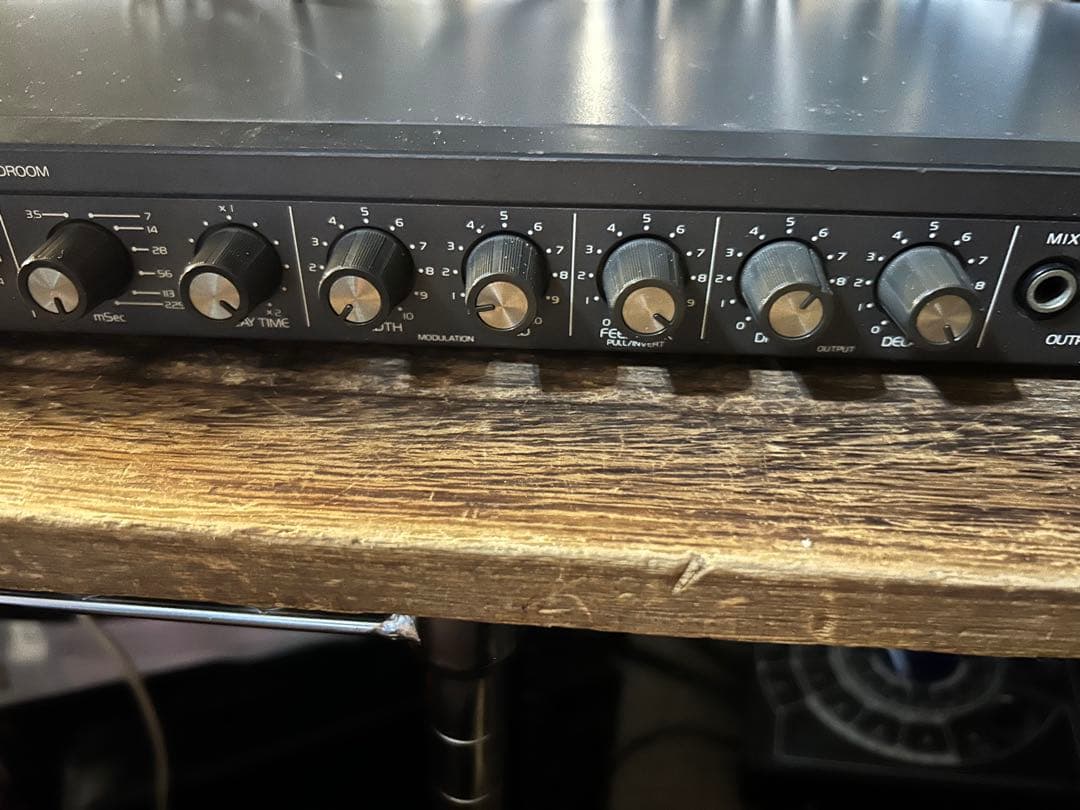Maxon DM1000 デジタルディレイ 1Uラックサイズ