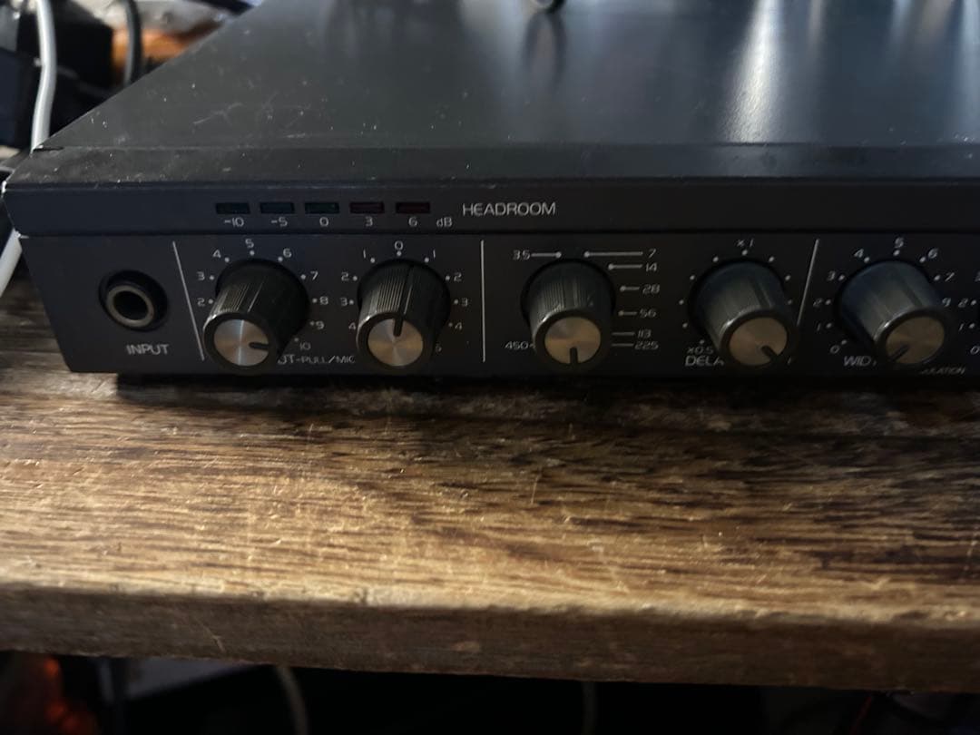 Maxon DM1000 デジタルディレイ 1Uラックサイズ