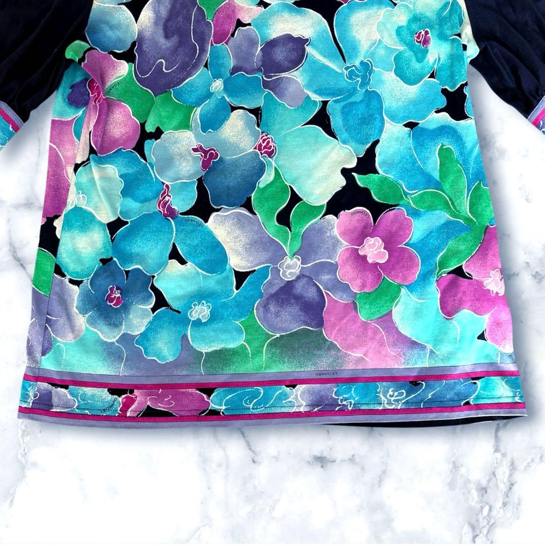 美品✨レオナール カットソー 花柄 コットン100% ネイビー×マルチカラー M