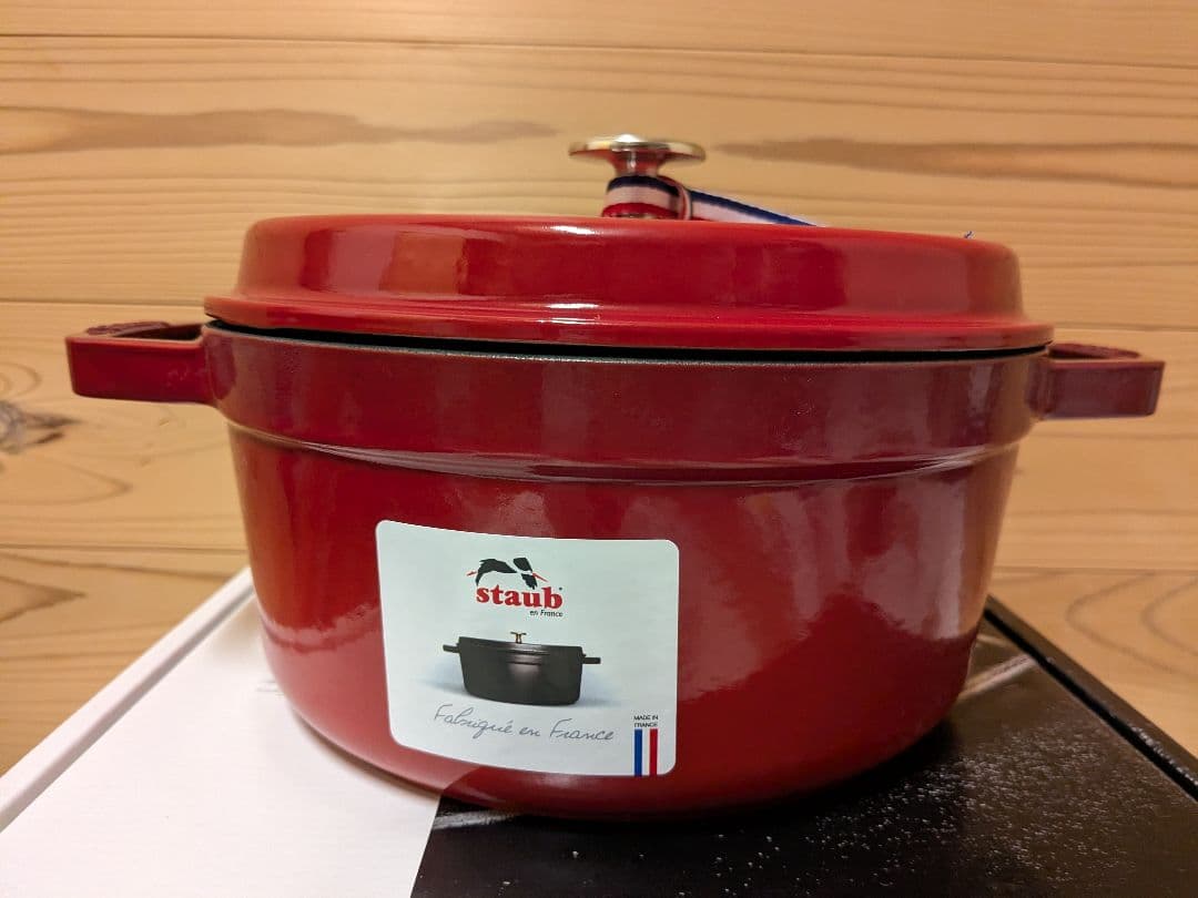 【極美品】Staub　ストウブ　ココット・ロンド　チェリーレッド　22cm