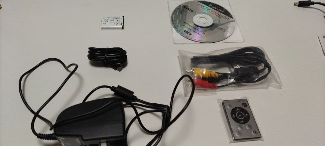 SANYO Xacti　DMX-CG110　箱、付属品つき　ほぼ未使用