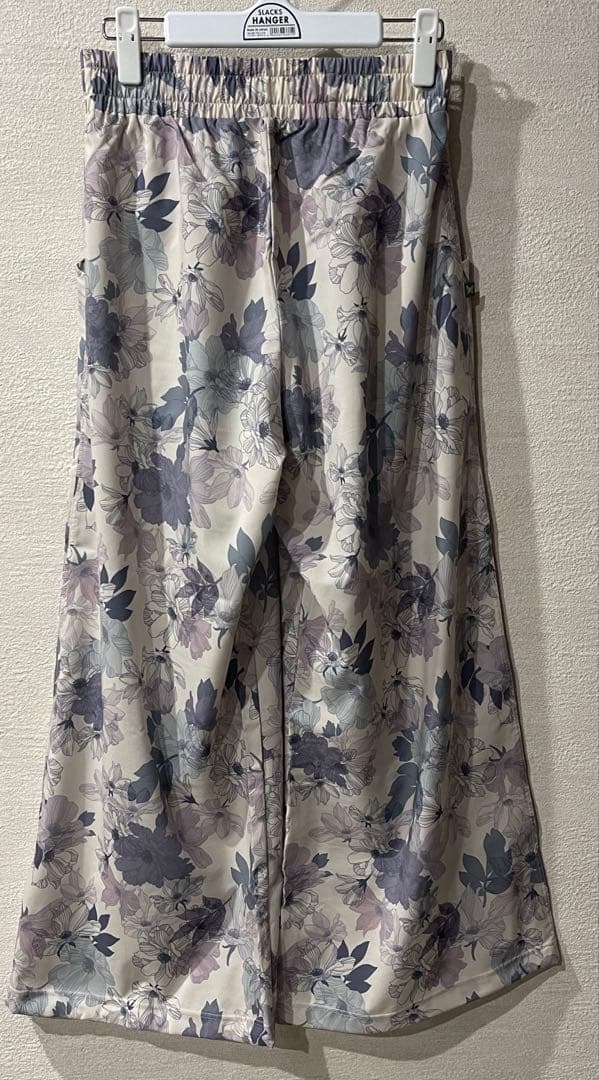 チャコット　ワイドパンツ　Ｍサイズ