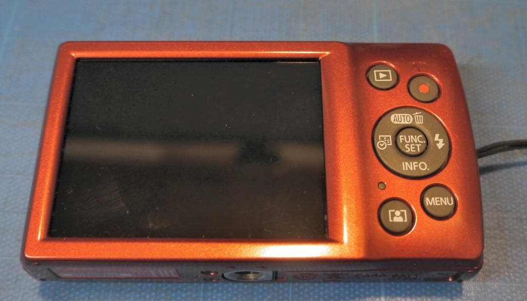 canon　IXY200（レッド）　美品　使用少な目です　充電器付
