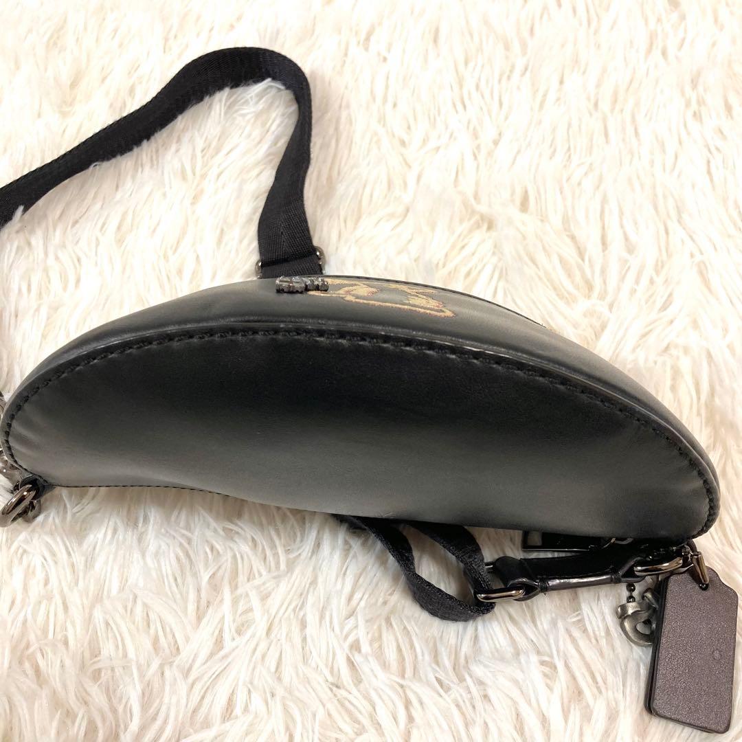 O*o様 美品★コーチ　セレーナゴメス　ウサギ　ウエストバック　レザー　ブラック