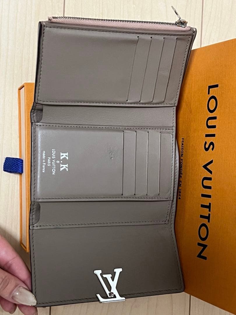 Louis Vuitton 財布 カプシーヌ K.K刻印あり