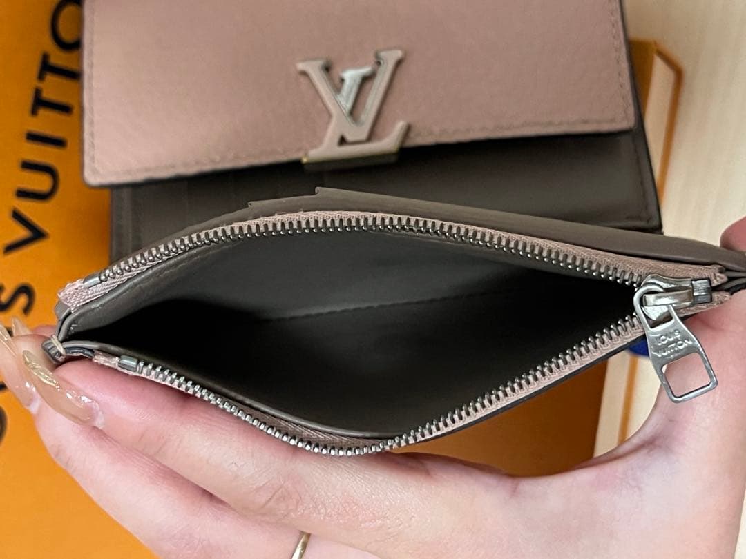 Louis Vuitton 財布 カプシーヌ K.K刻印あり