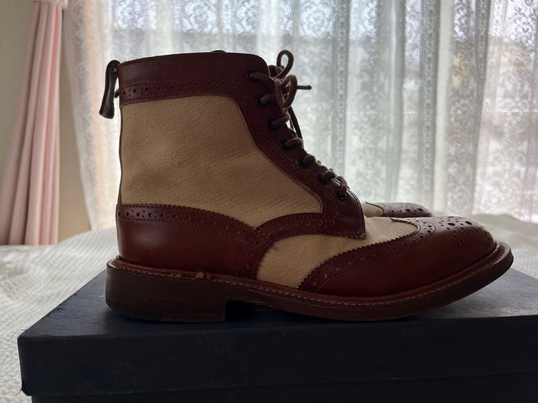 Tricker's トリッカーズ　ショートブーツ