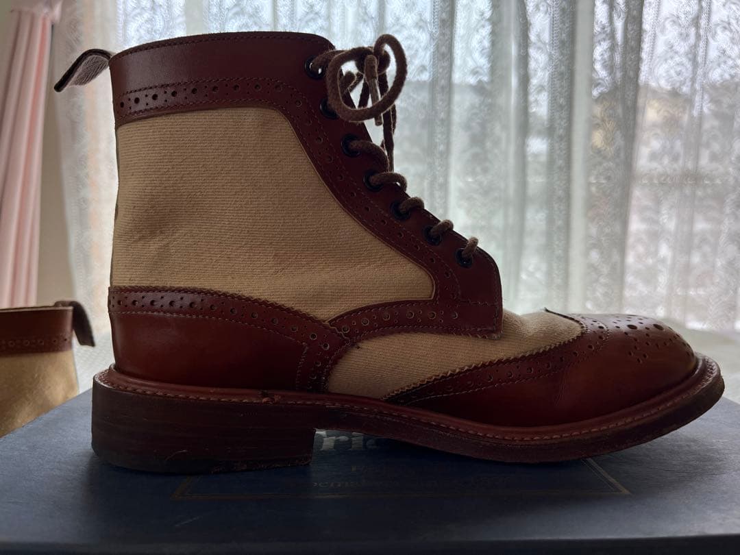 Tricker's トリッカーズ　ショートブーツ