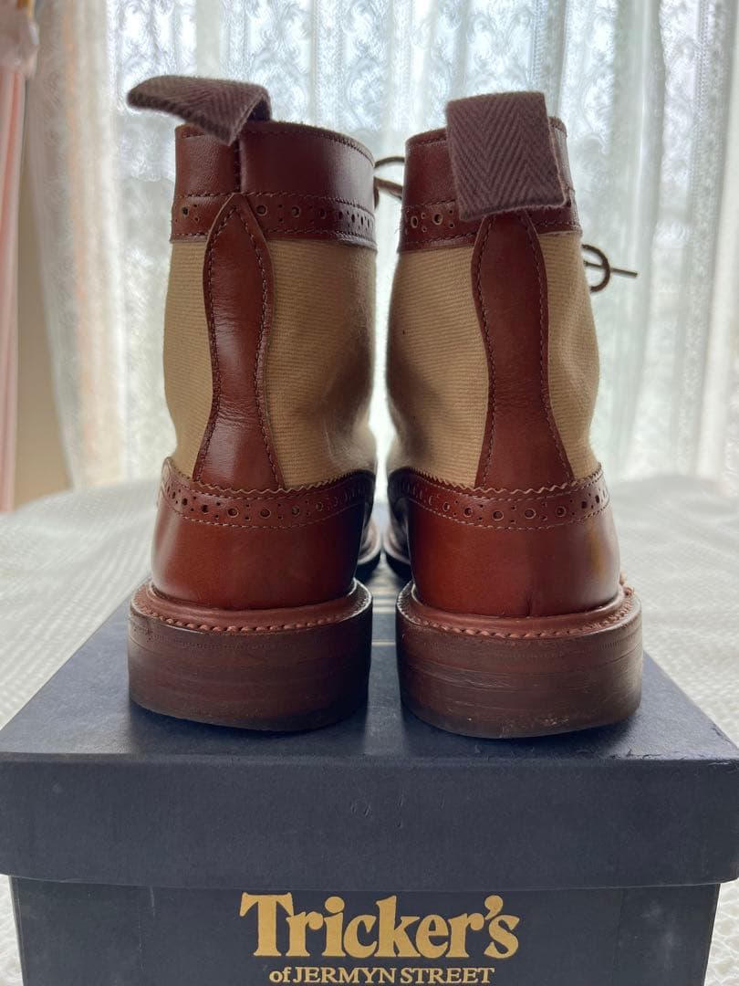 Tricker's トリッカーズ　ショートブーツ
