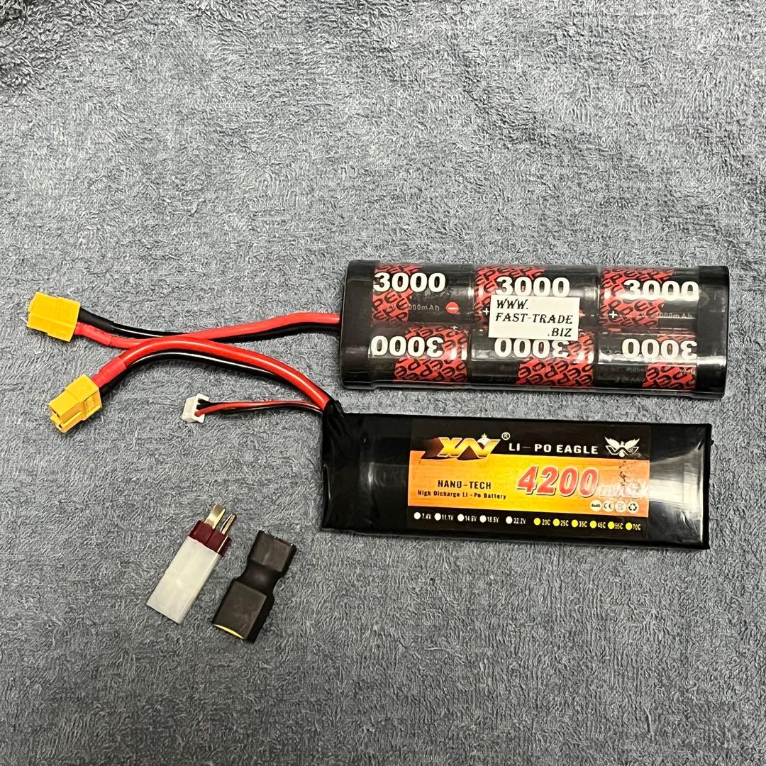 た*読様 中古ラジコンパーツセット。モーター3種・バッテリー2種・受信機・サーボ