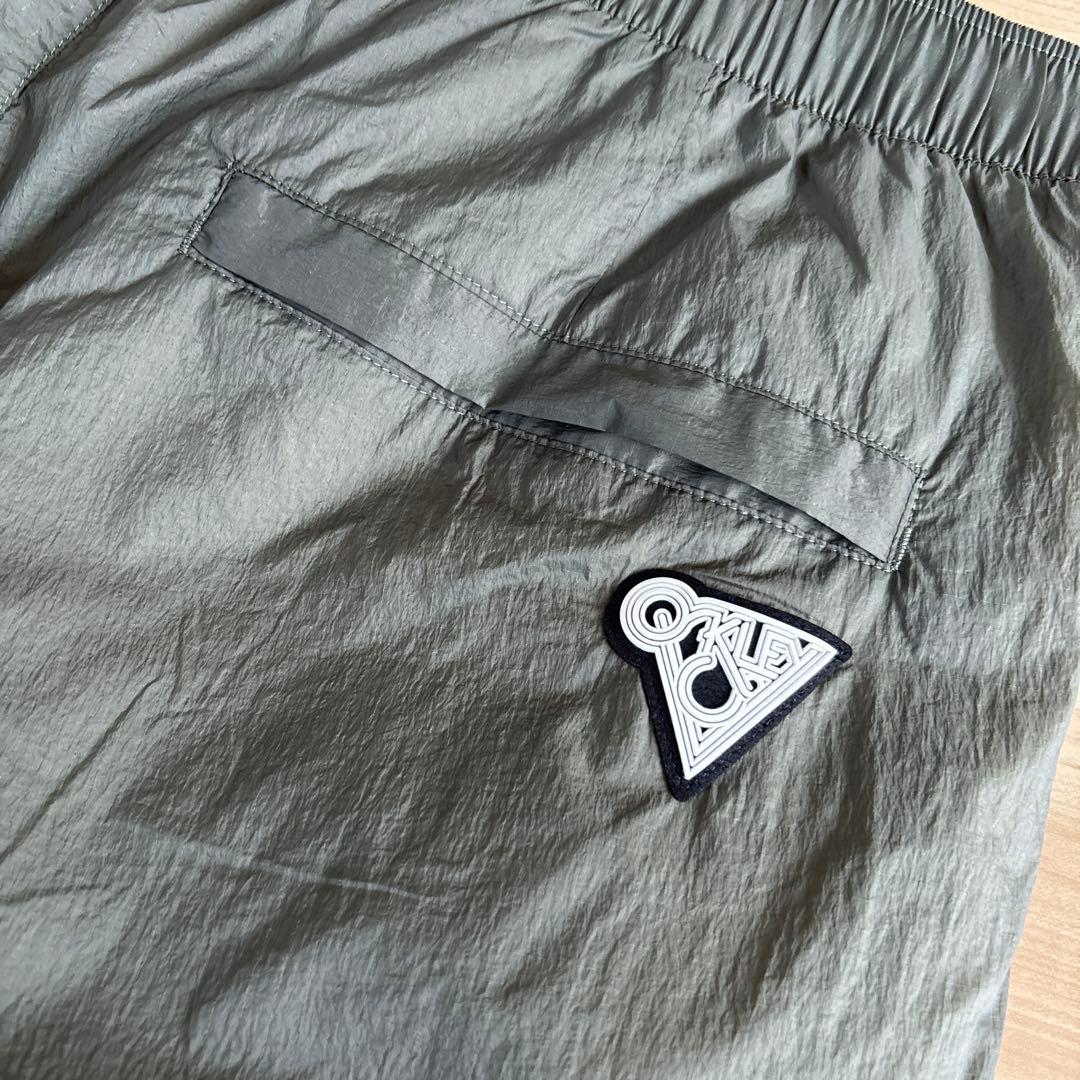 新品　オークリー　メンズ　ライフスタイルウェア　撥水　防風　裏メッシュ　L