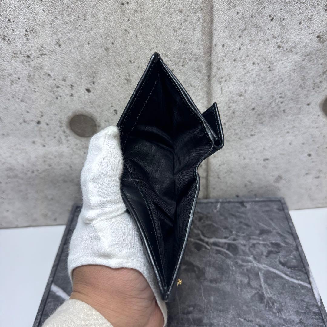 a*i様 MIU MIU ミュウミュウ 二つ折り財布 コンパクトウォレット