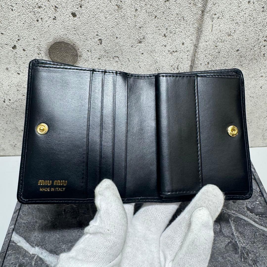 a*i様 MIU MIU ミュウミュウ 二つ折り財布 コンパクトウォレット