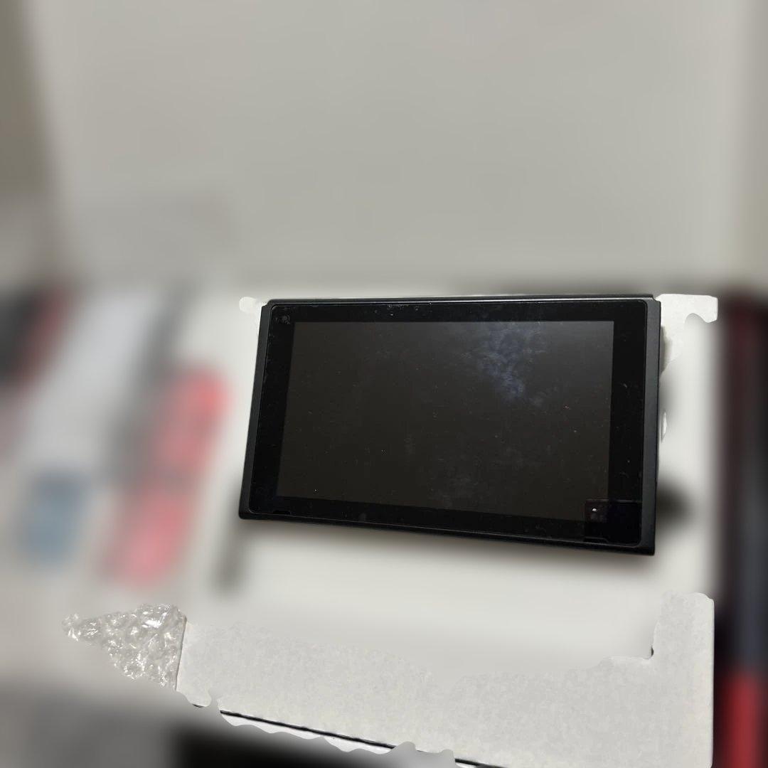 目立つ傷なし・完品Nintendo Switch 本体 (ネオンブルー/レッド)