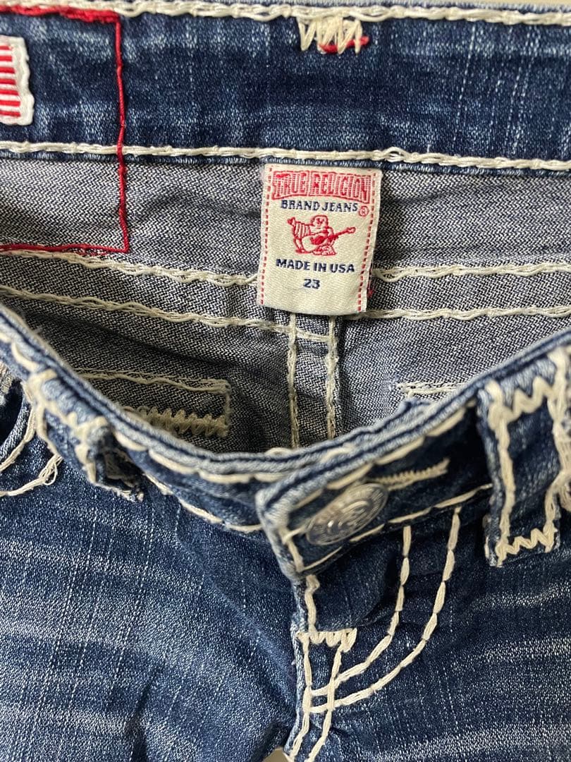 【人気】TRUE RELIGION 白ステッチ デニム 23インチ