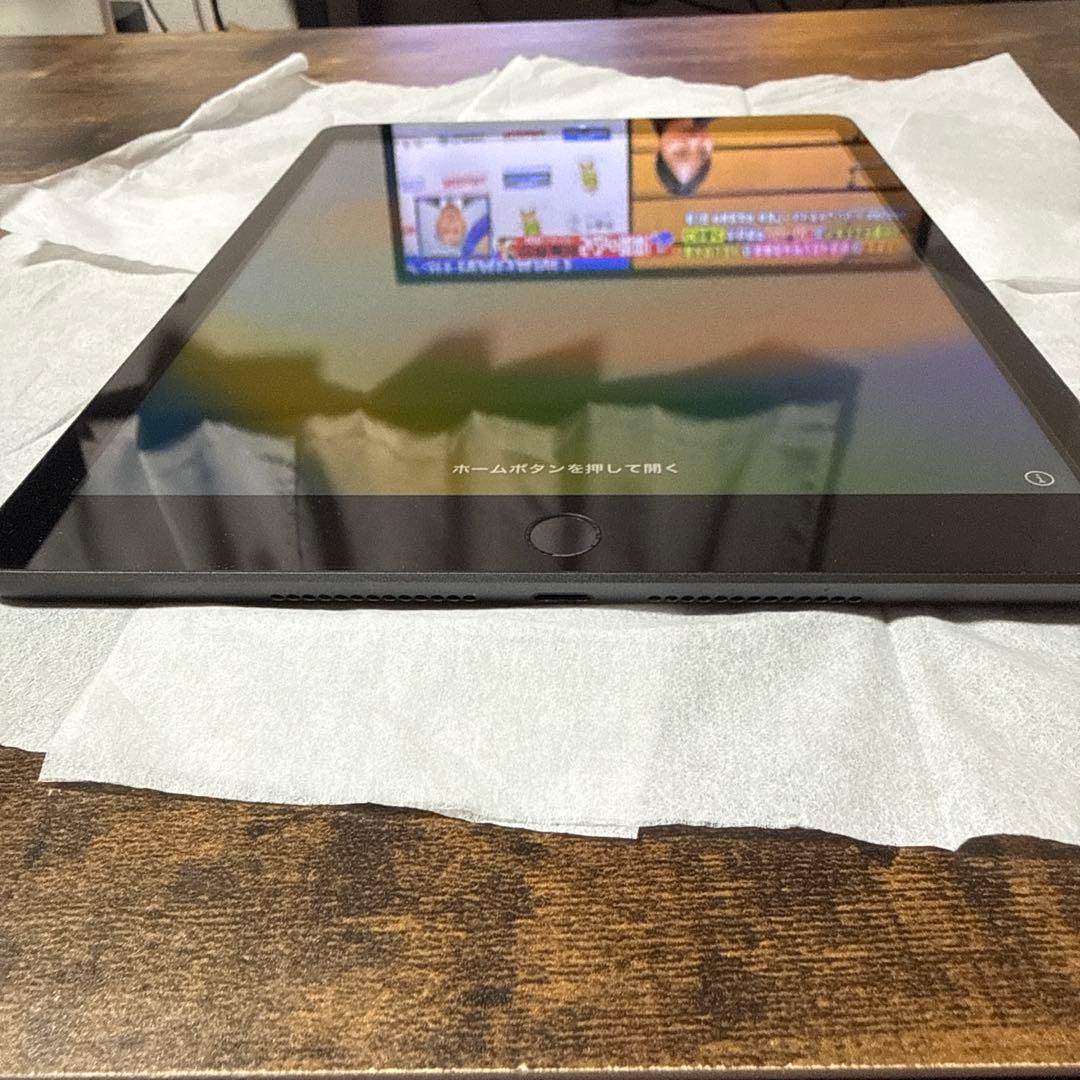iPad 第8世代 32GB セルラーモデル 10.2インチ Apple