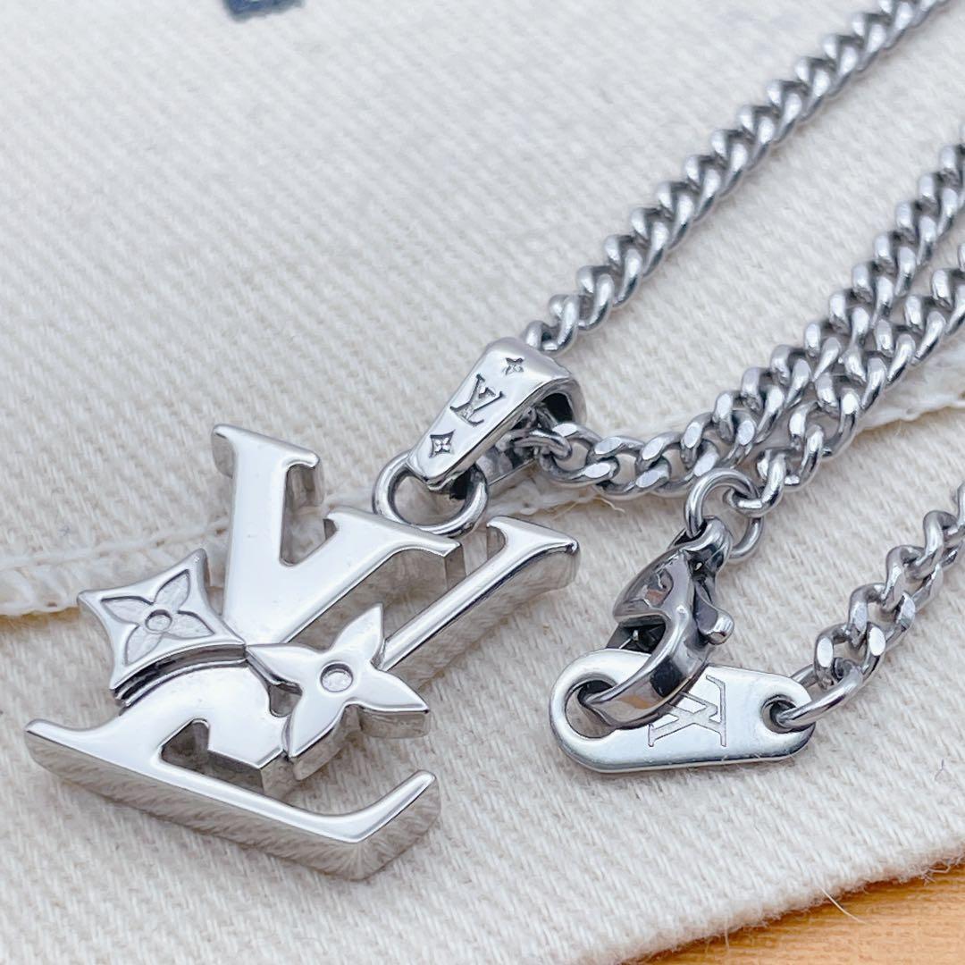 LOUIS VUITTON ネックレス　ロウ　チェーン　LV　トップ　シルバー