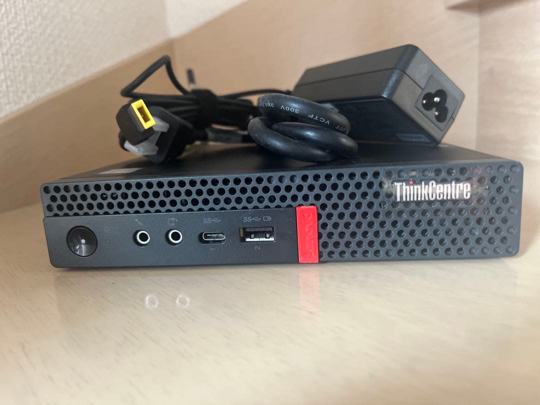 Lenovo ThinkCentre M720q 10T8 ミニPC