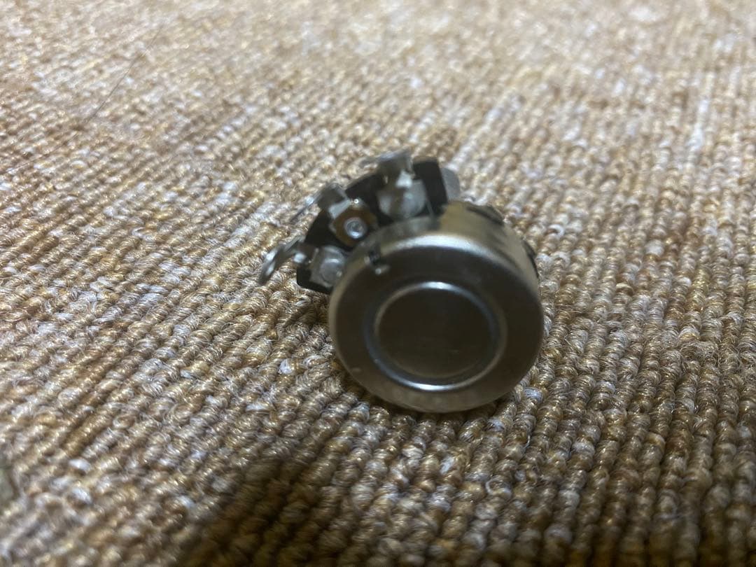 かじたん様stackpole 1Meg Ω 1971年製