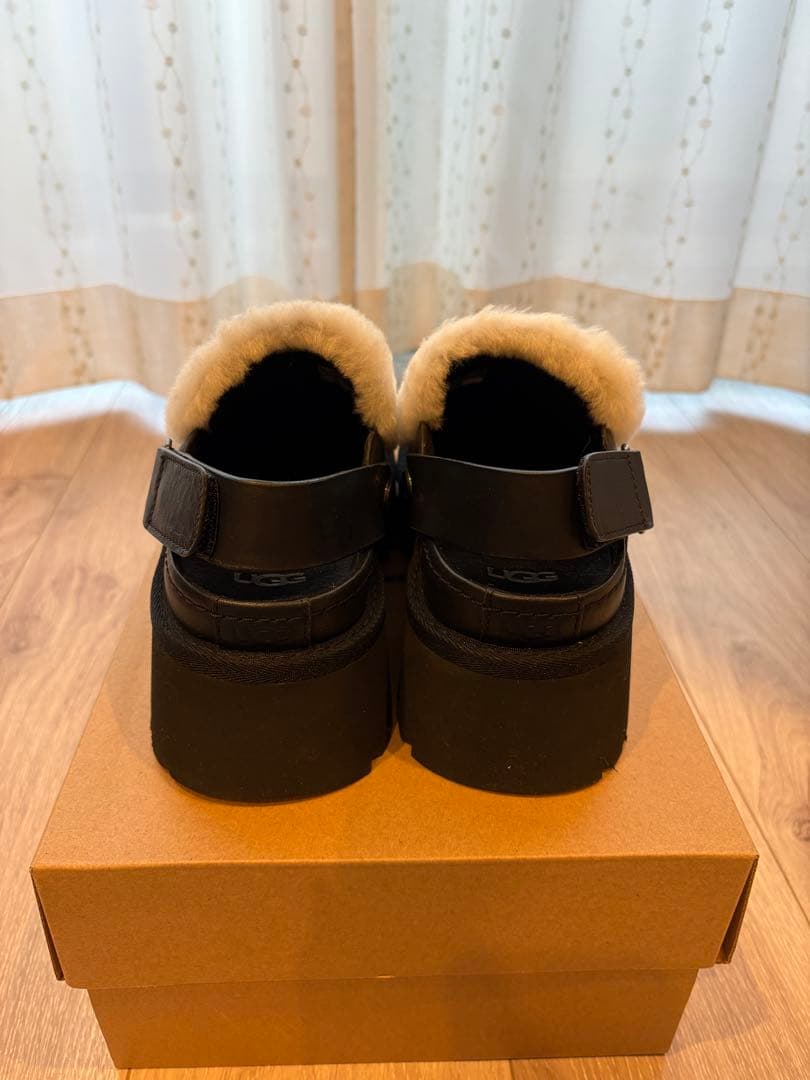 最終価格★2025秋冬新品未使用★UGGエスミーレザークロッグ　ブラック　24