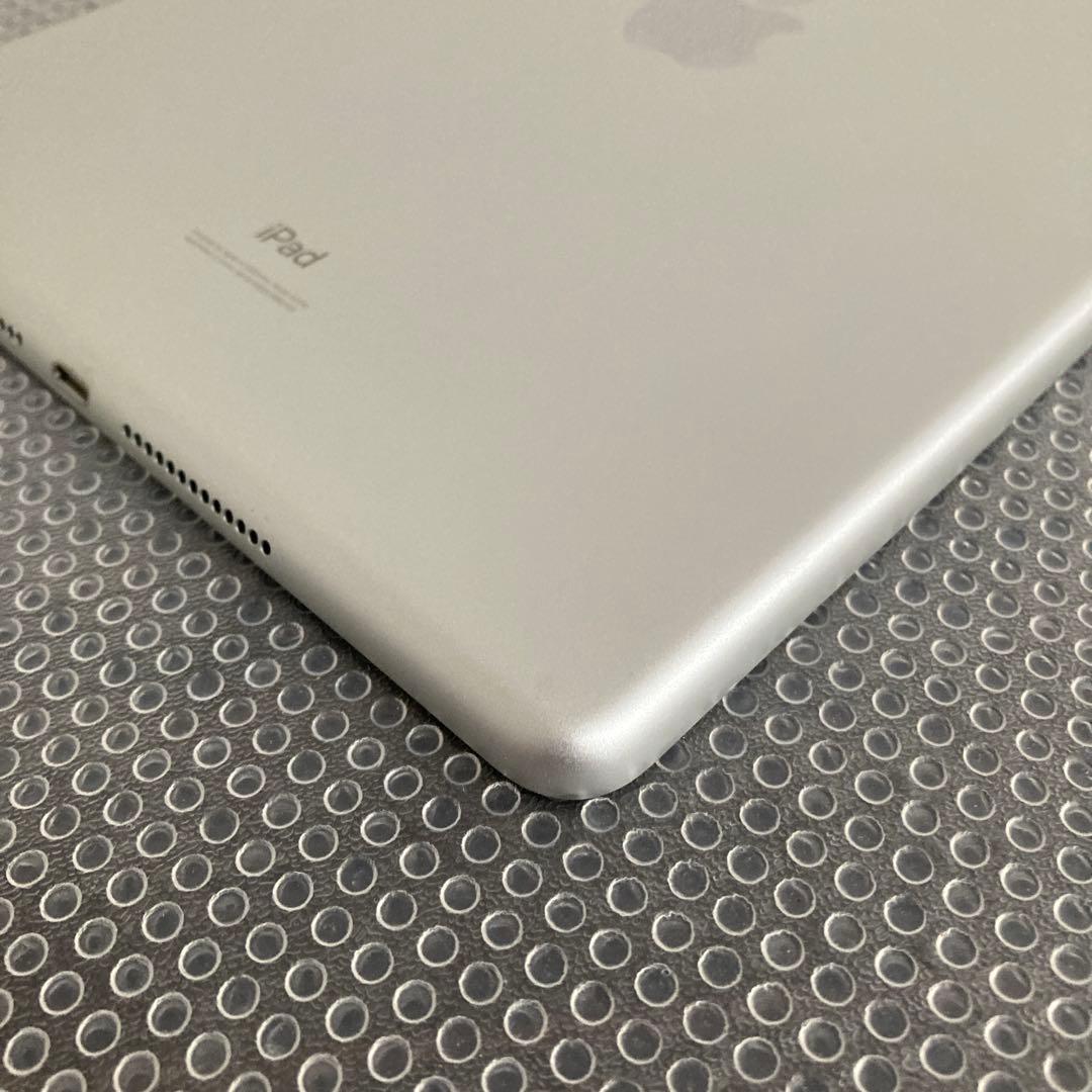 585【早い者勝ち】比較的美品☆iPad8 第8世代 32GB WIFIモデル☆