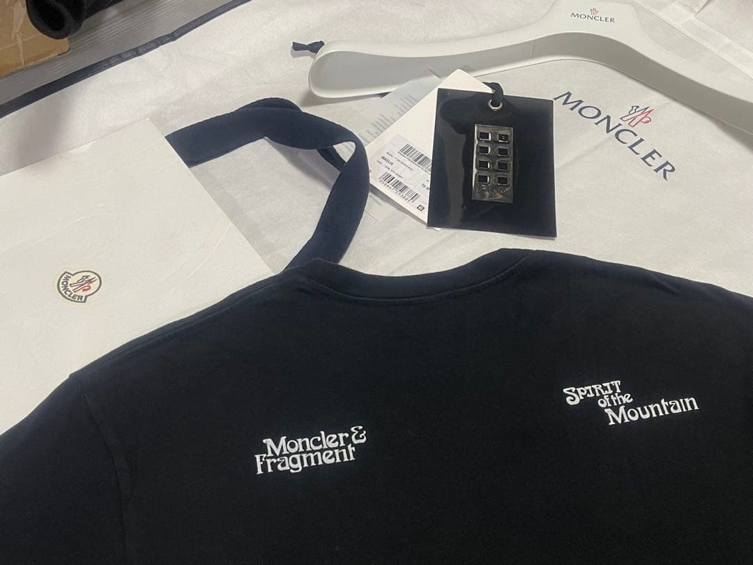 希少★MONCLER 国内正規モンクレール ジーニアス フラグメント Tシャツ
