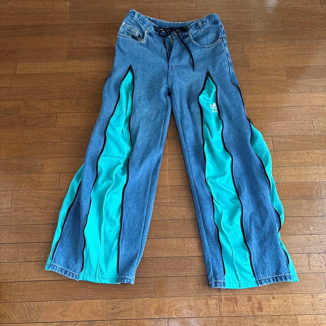 adidas リメイクデニムパンツ フリーサイズ