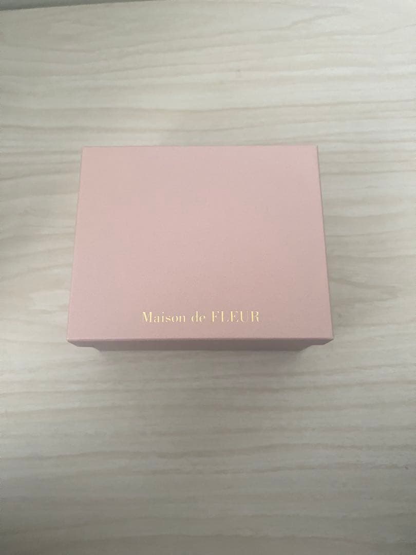 Maison de FLEUR リボン付き三つ折り財布