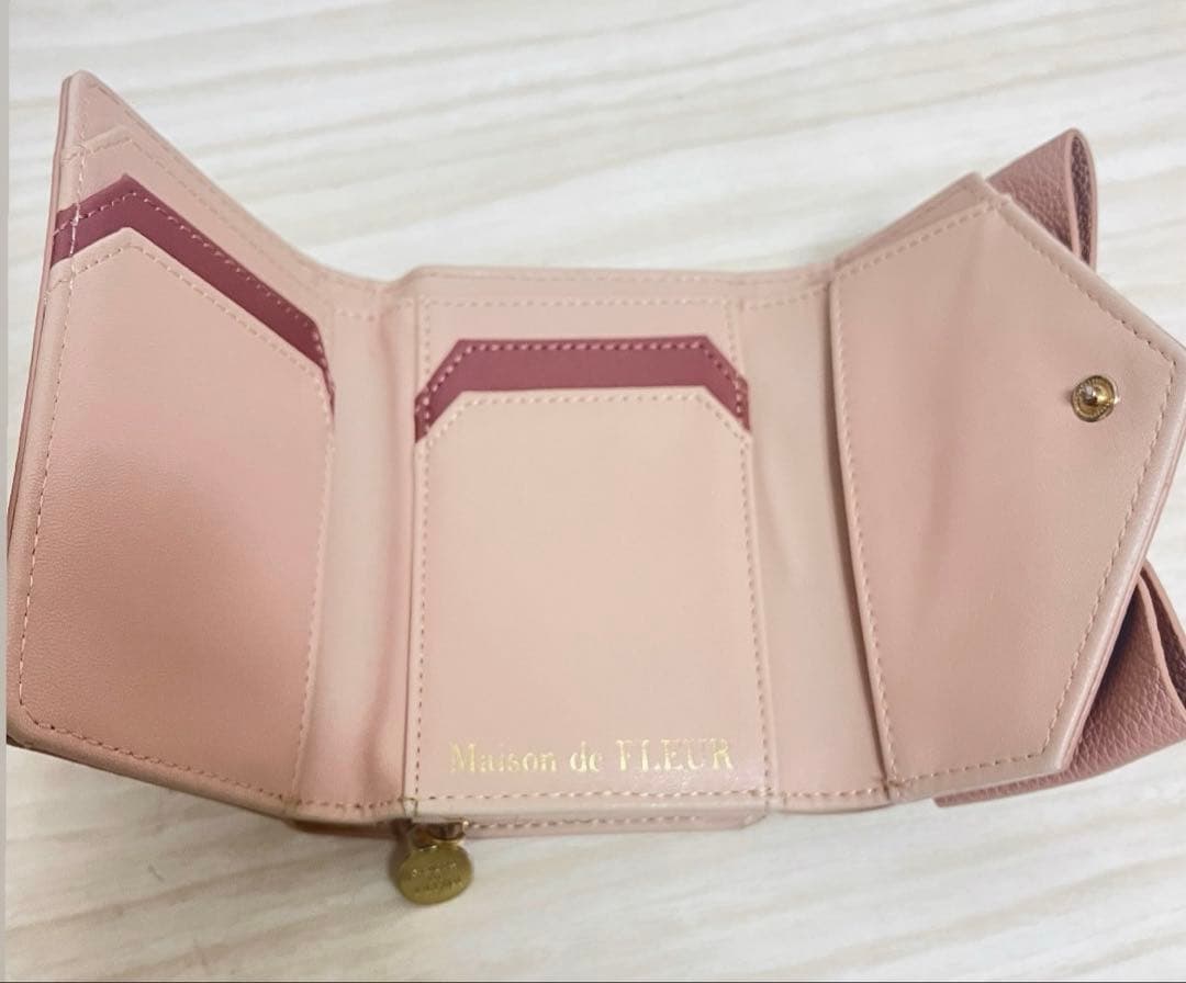 Maison de FLEUR リボン付き三つ折り財布