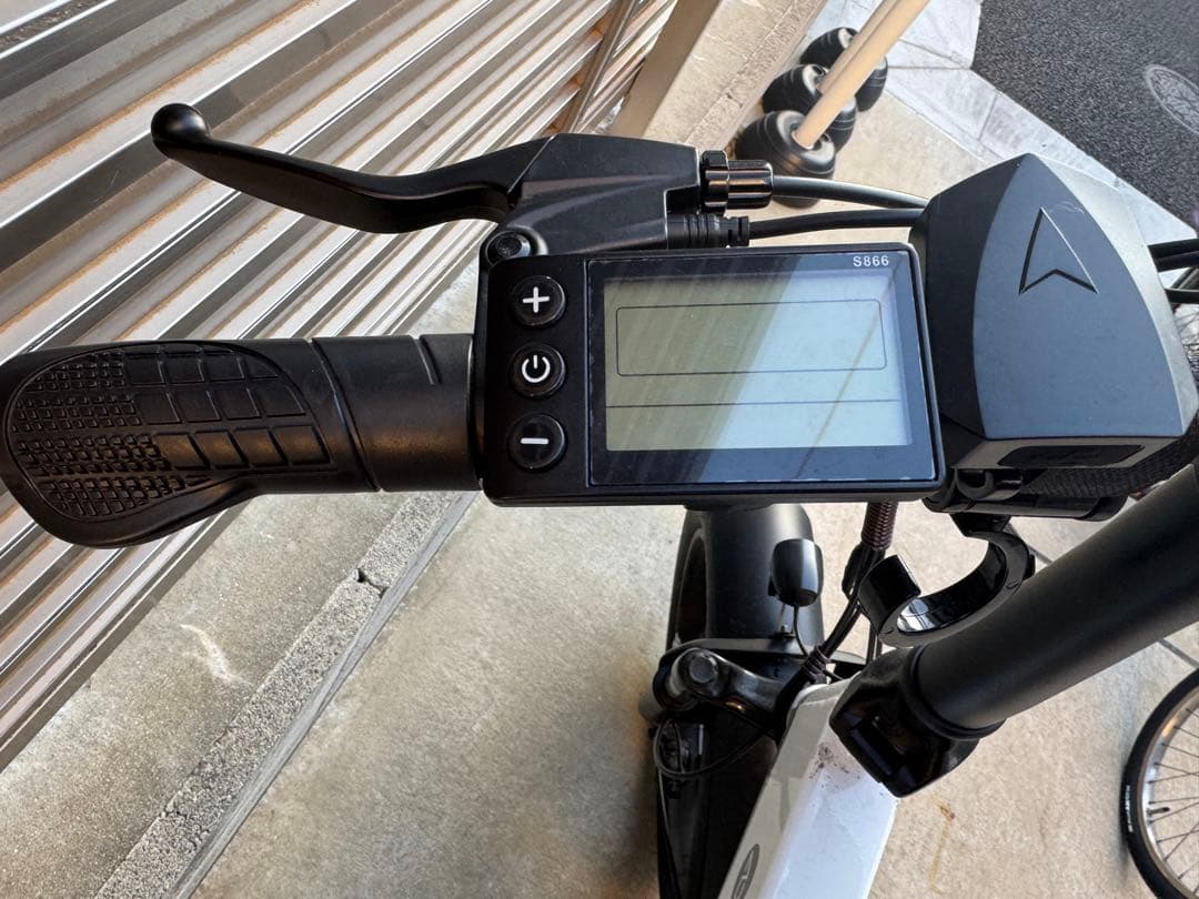 A20F XE 折りたたみ　電動アシスト自転車