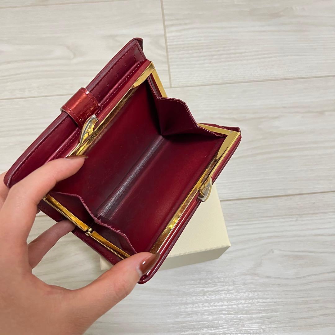 LOUISVUITTON ルイヴィトン　二つ折り財布　がま口　ヴェルニレッド　赤