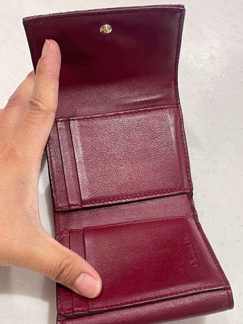 Christian Diorバーガンディ エナメル三つ折り財布