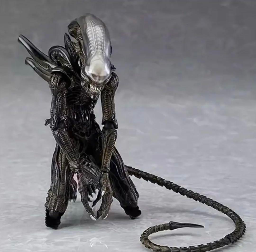 Xenomorph エイリアン フィギュア デコレーション用 リアルな可動モデル
