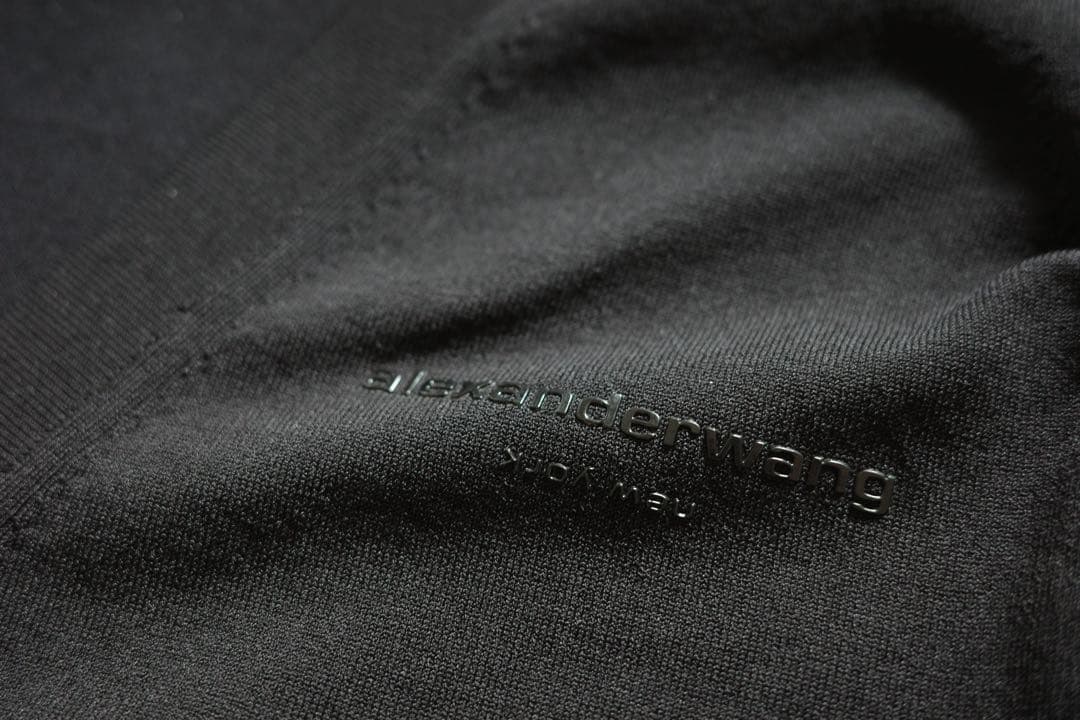 alexanderwang ロゴ入り 長袖クロップドトップ＆キャミソールセット