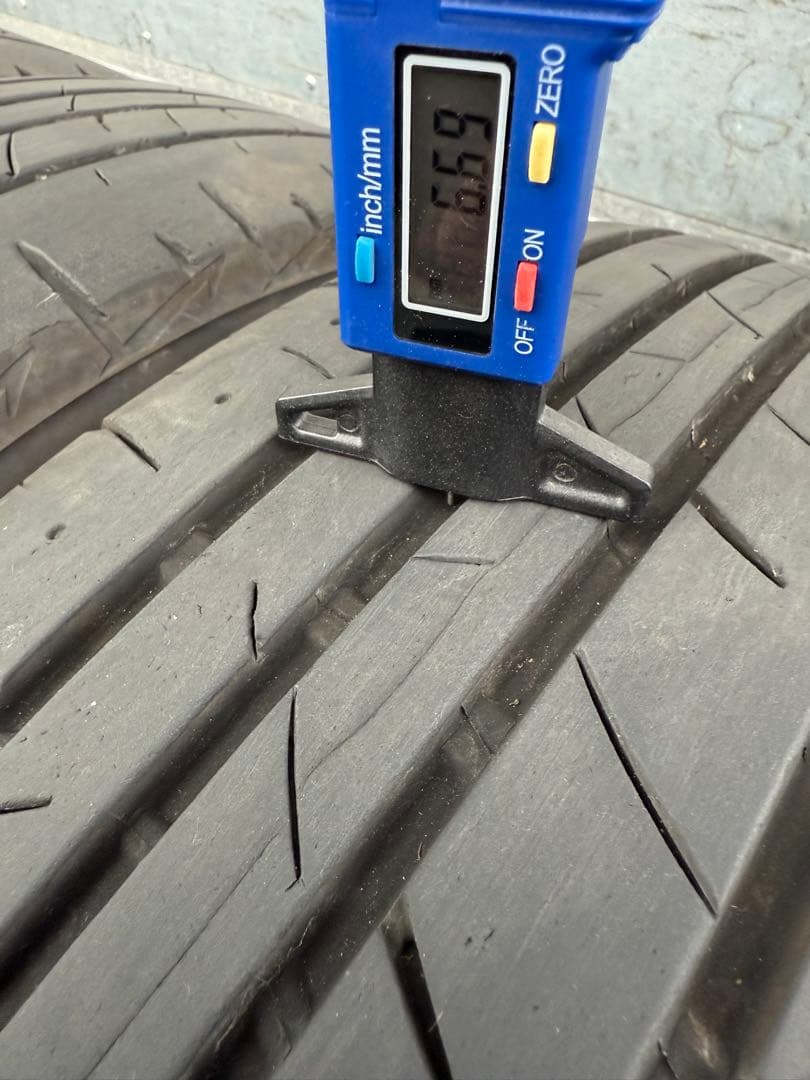 プルプル太郎ブリヂストンサマータイヤ215／60R17 96H深溝