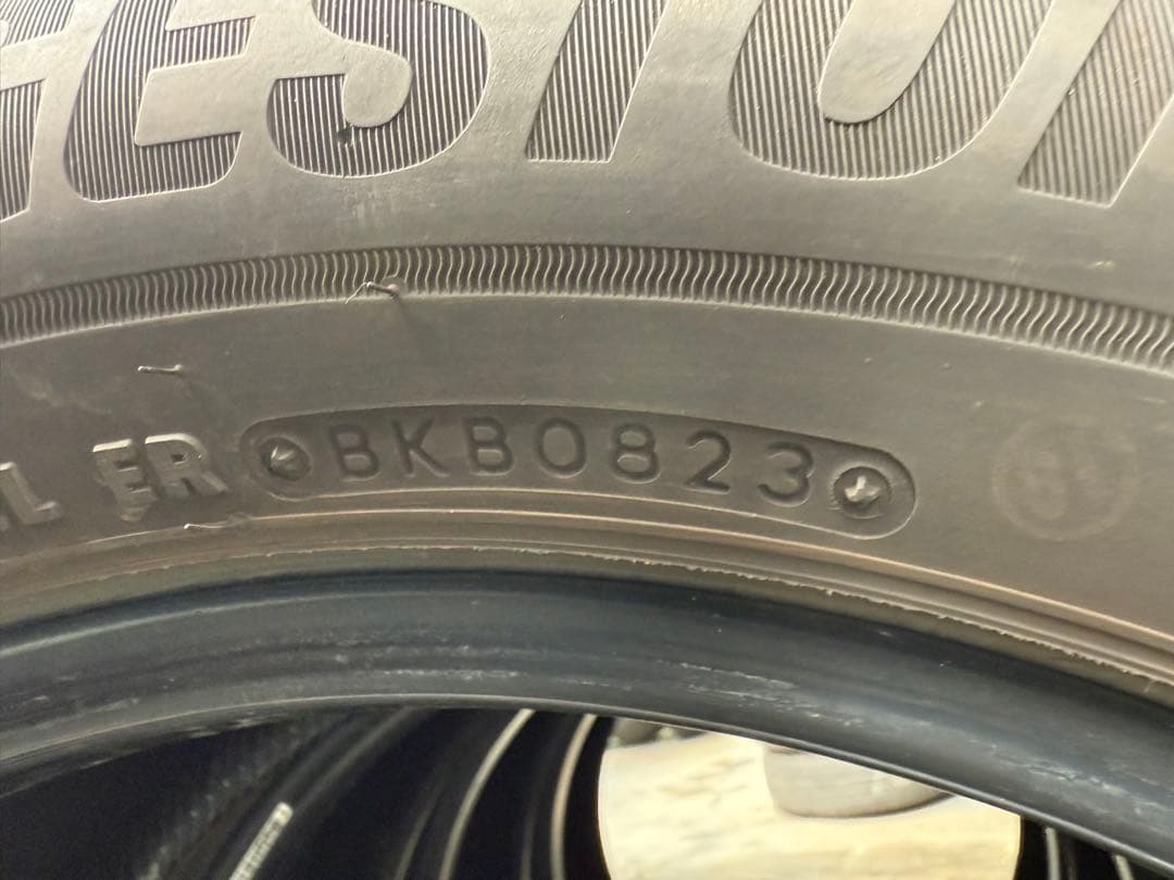 プルプル太郎ブリヂストンサマータイヤ215／60R17 96H深溝