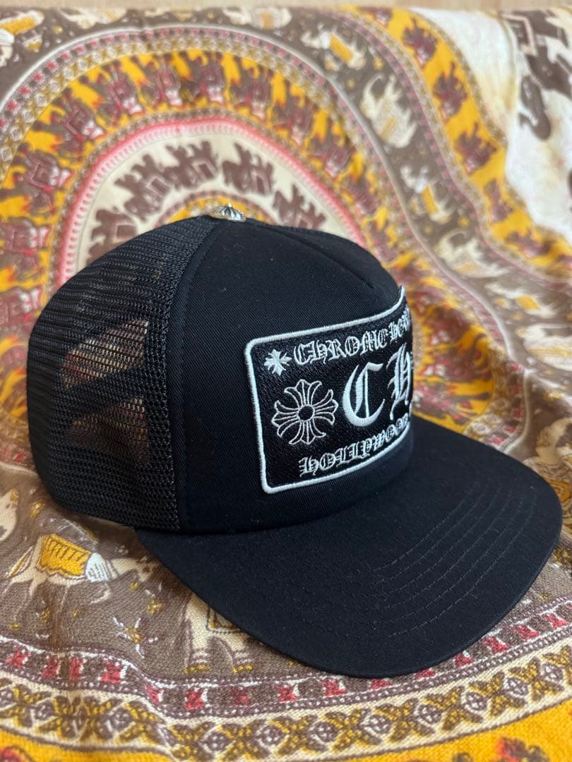 CHROME HEARTS ブラック トラッカーキャップ　早い者勝ち！！