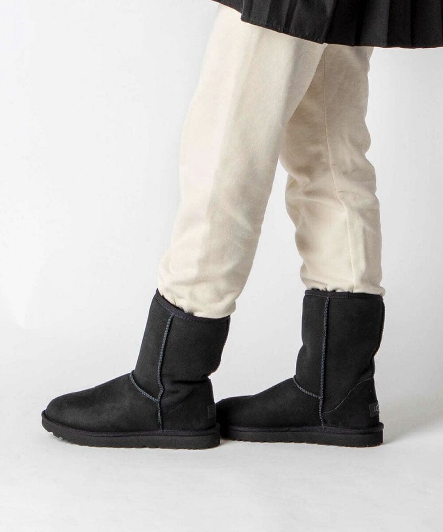 アグ UGG ムートンブーツ W CLASSIC SHORT Ⅱ ブラック 25