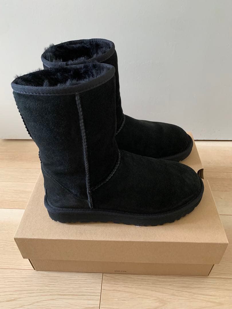 アグ UGG ムートンブーツ W CLASSIC SHORT Ⅱ ブラック 25