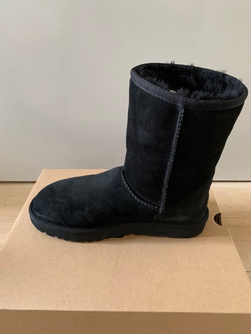 アグ UGG ムートンブーツ W CLASSIC SHORT Ⅱ ブラック 25