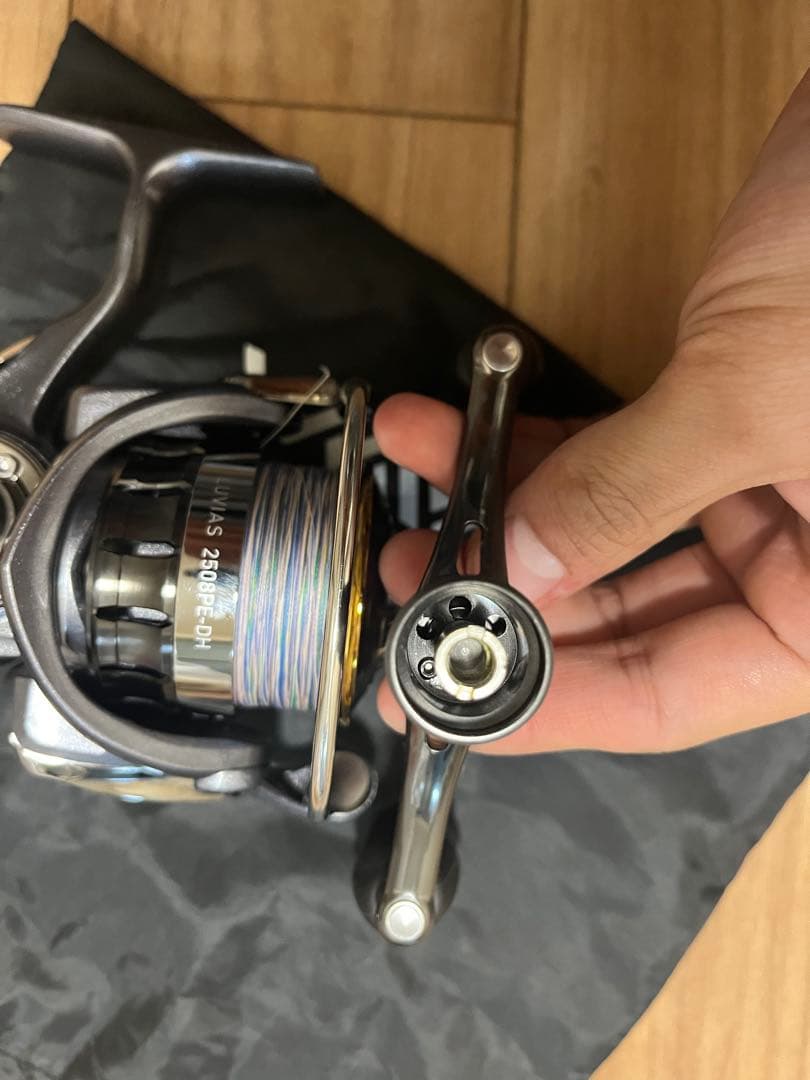 DAIWA LUVIAS 2508PE-DH スピニングリール