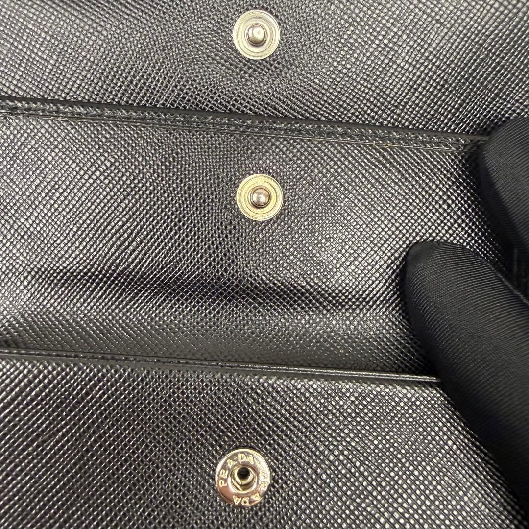 【美品】PRADA 三つ折り財布　ブラック　ナイロン トライアングルロゴ　箱付き
