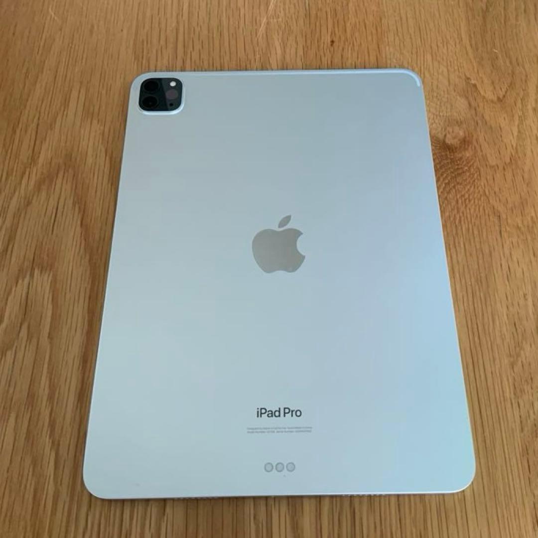 美品 iPad Pro 11インチ（第4世代）Wi-Fi 256GB シルバー