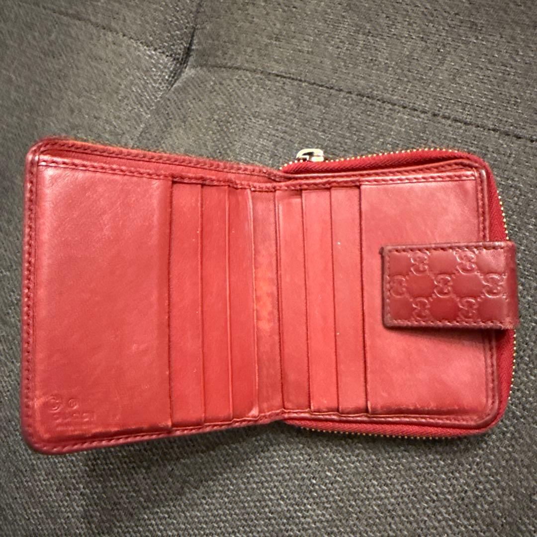 GUCCI 赤 レザー 二つ折り財布