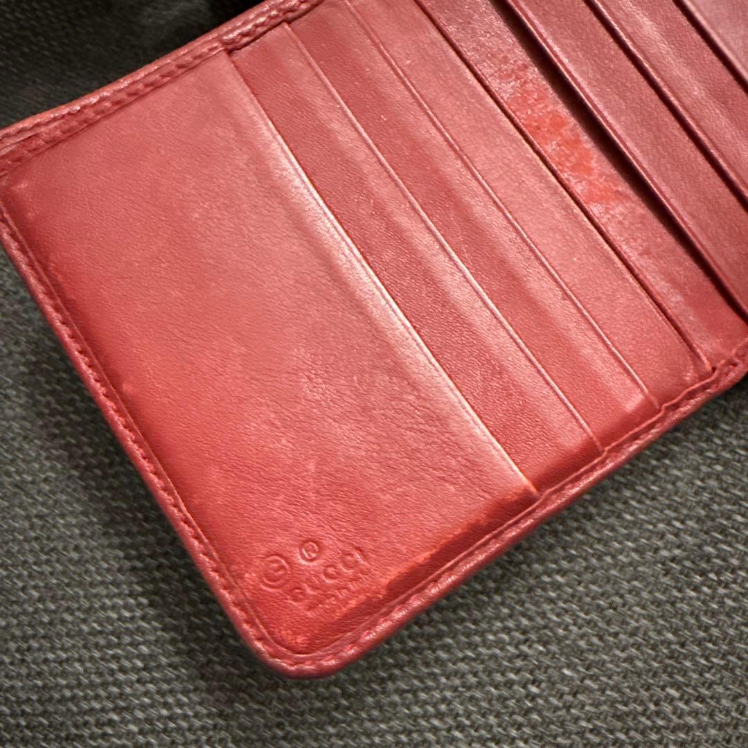 GUCCI 赤 レザー 二つ折り財布
