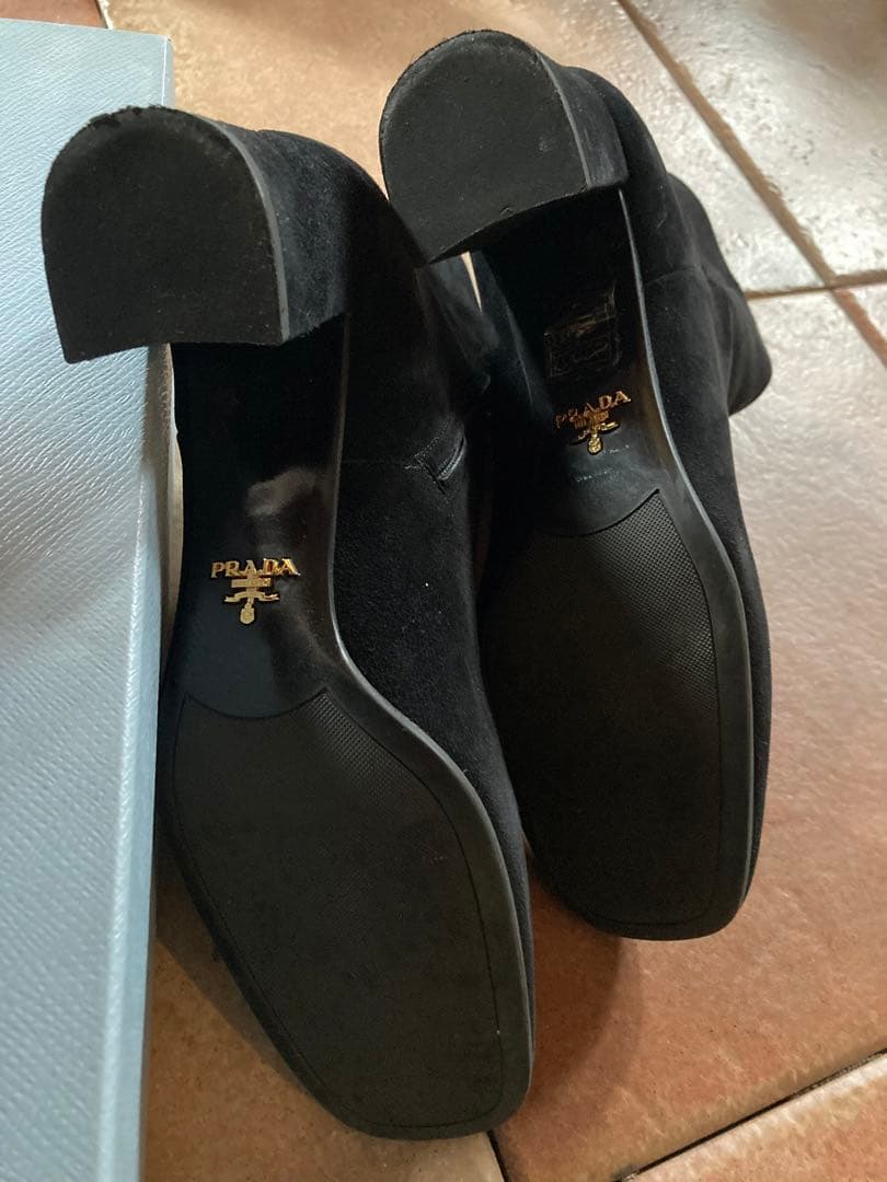 PRADA スウェード ブーティ ヒール5.5cm 黒
