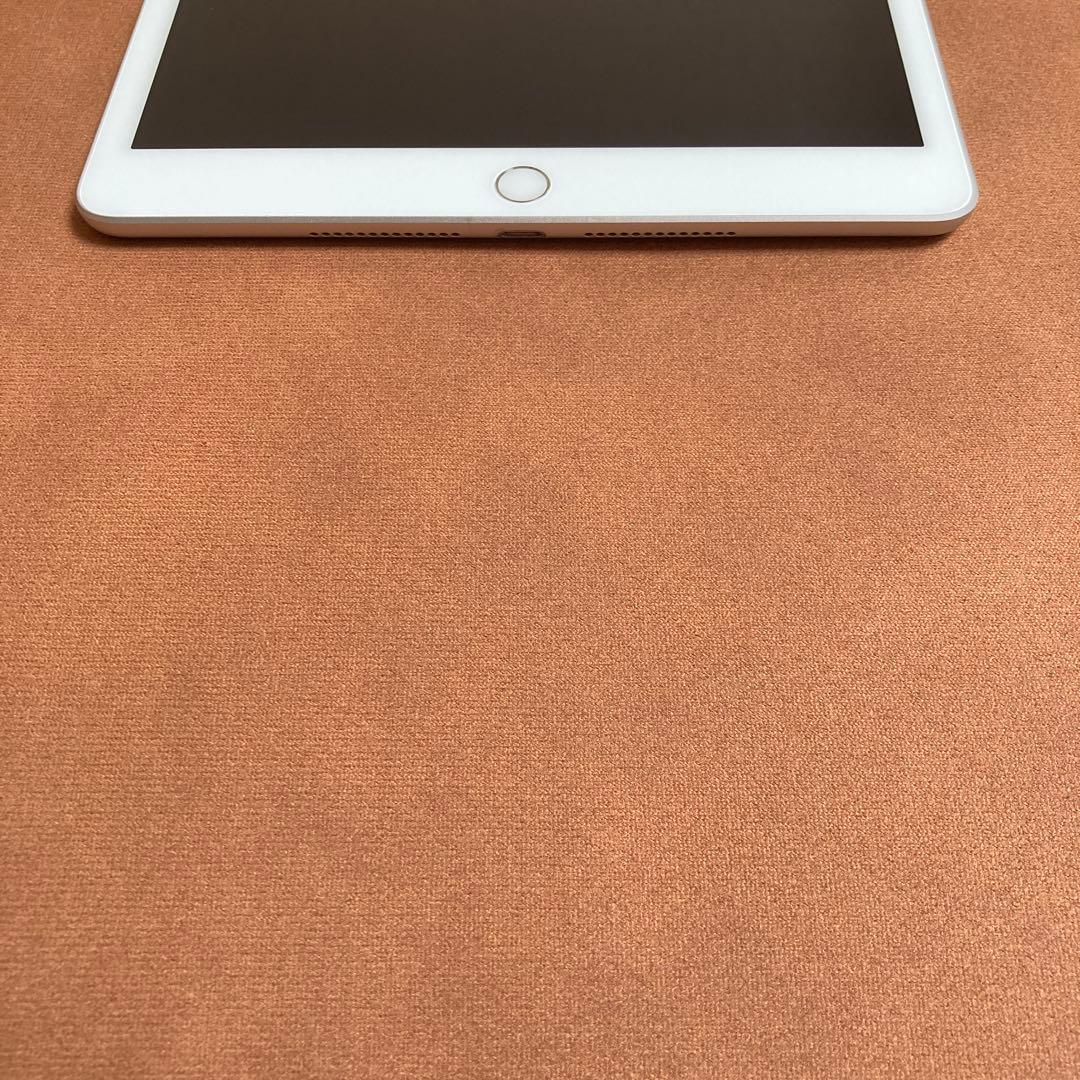 559【早い者勝ち】電池良好☆iPad8 第8世代 32GB WIFIモデル☆
